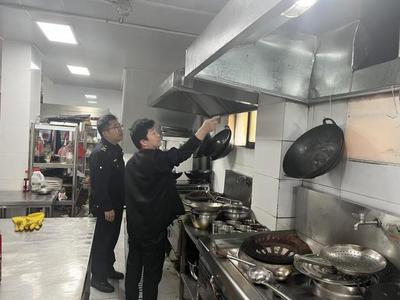 強(qiáng)化餐飲油煙單位管理，助力打贏藍(lán)天保衛(wèi)戰(zhàn)